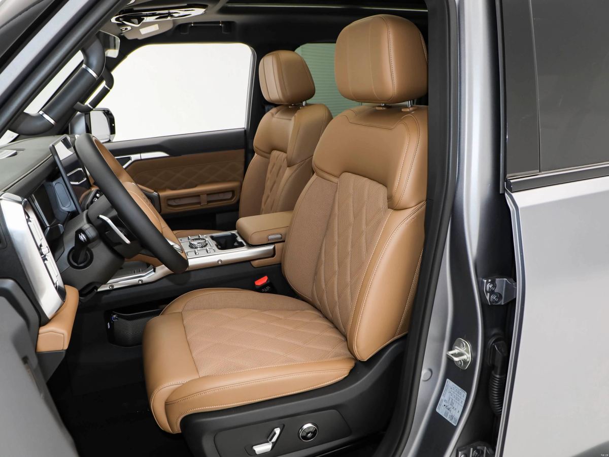 Jetour TRAVELER T2 — 5 Places