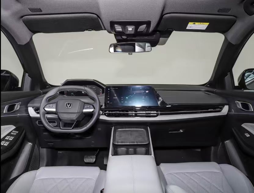 Changan CS75 Plus SUV chinois 7 places adapté aux familles africaines Dakar Abidjan
