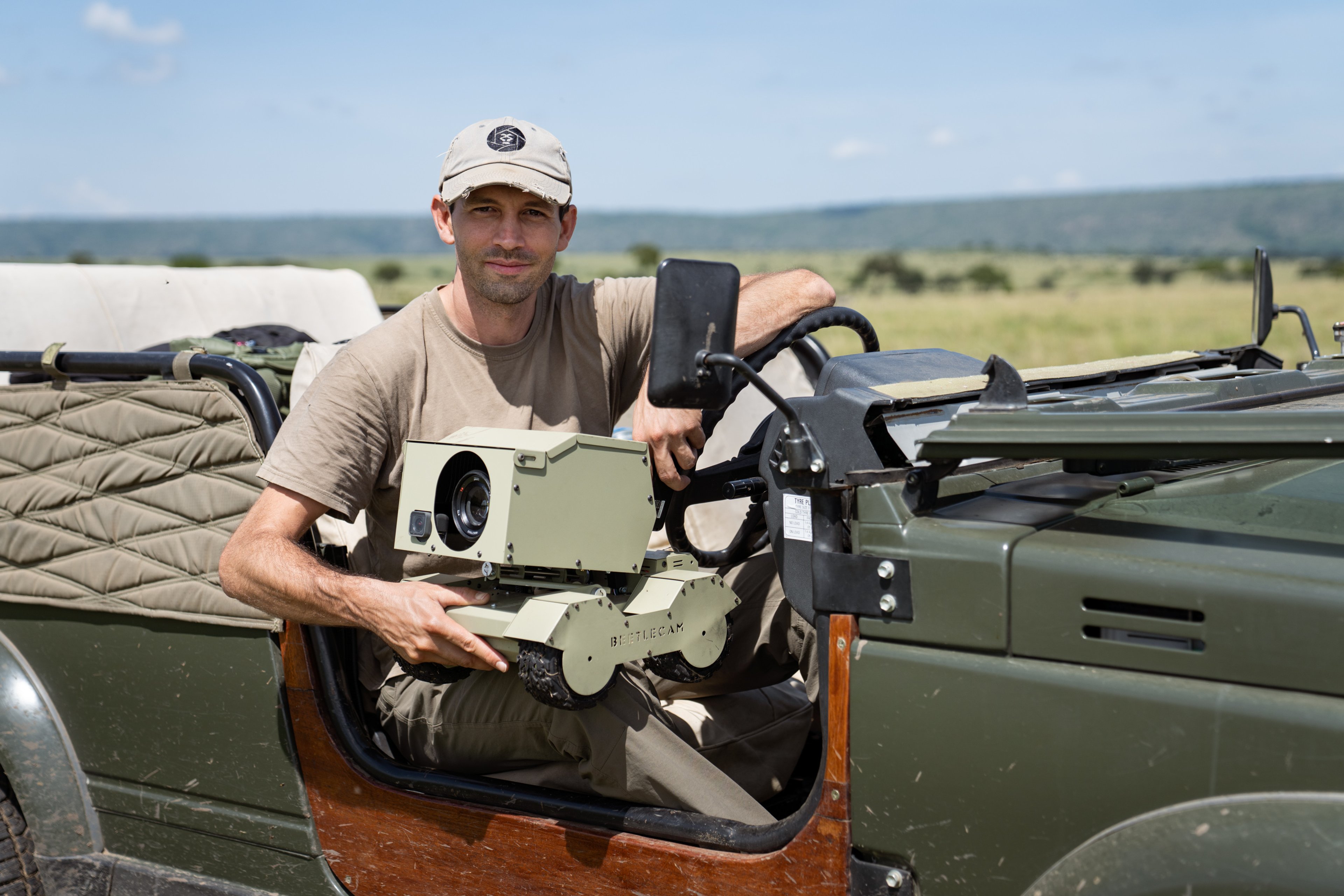 With over a decade as a wildlife photographer, Will Burrard-Lucas combines inventive technology with storytelling to bring the natural world closer to global audiences.