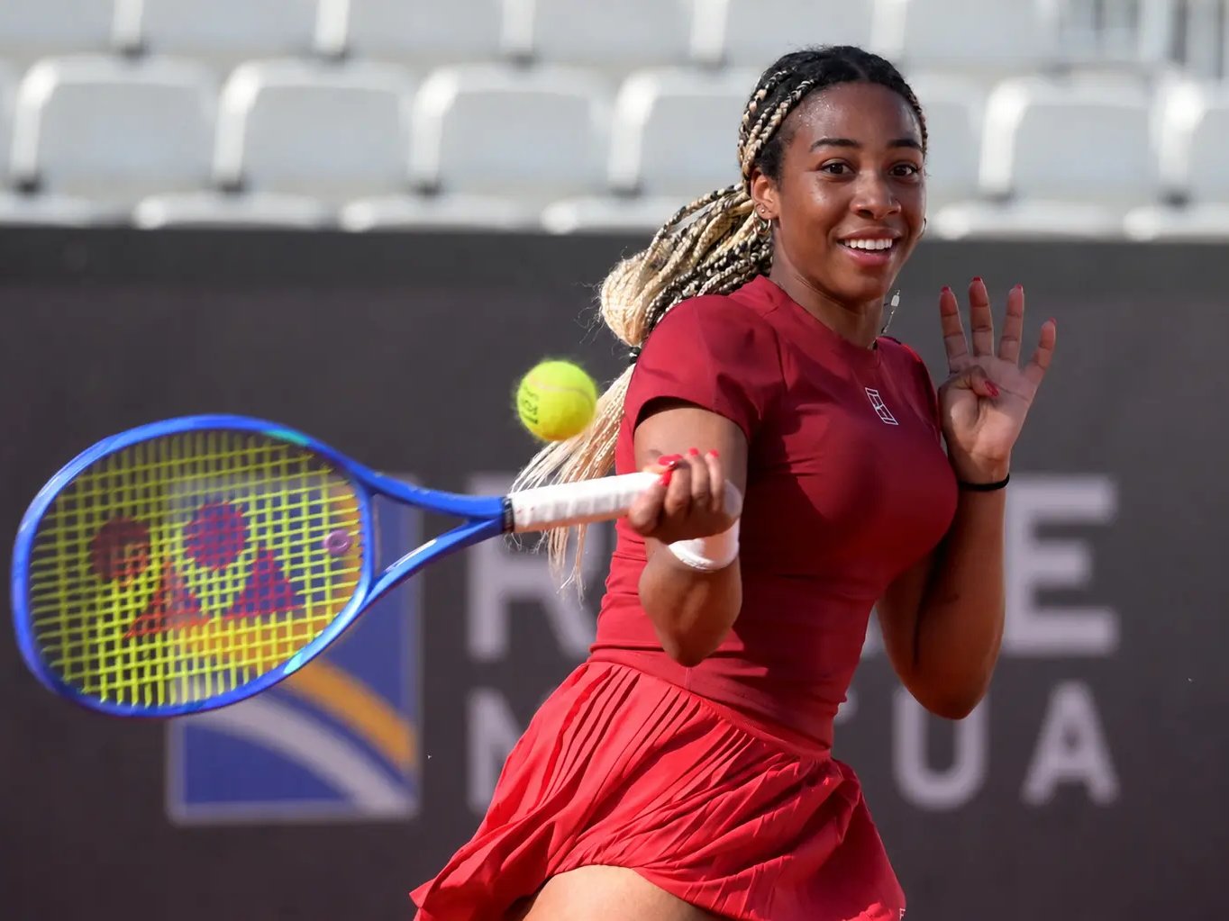 Tyra Grant defeated Lisa Pigato