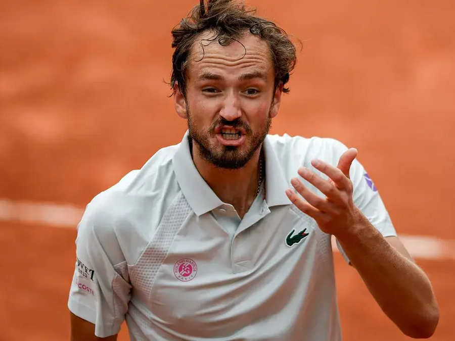 Matteo Berrettini in action at the Monte-Carlo Masters