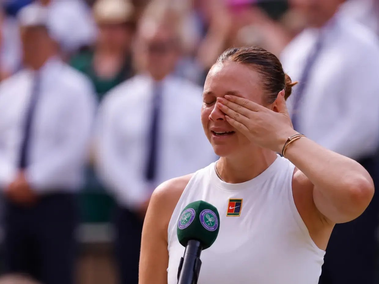 Anisimova in tears during the 2025 Wimbledon trophy ceremony