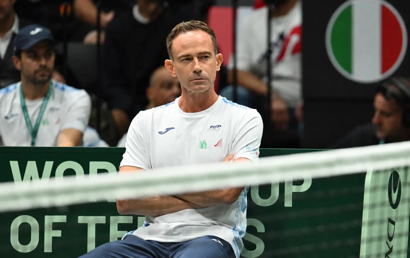 Filippo Volandri mit konzentriertem Blick während eines Matches