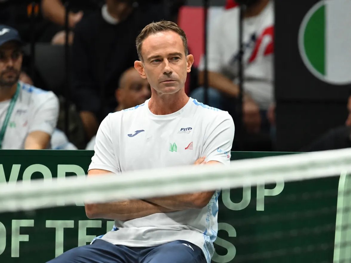 Filippo Volandri con lo sguardo concentrato durante un match