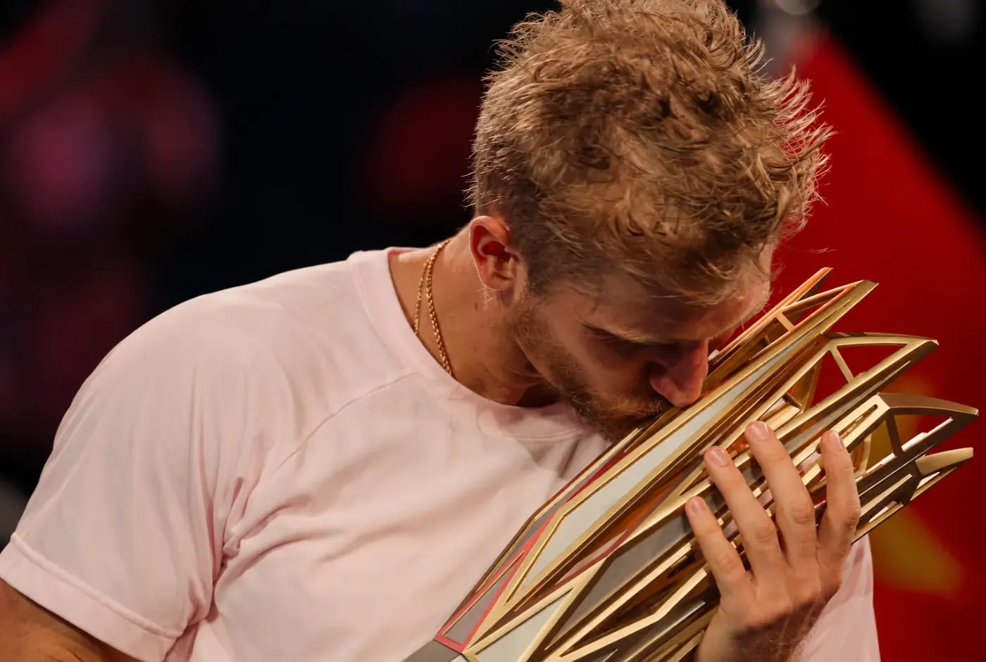 Davidovich Fokina con el trofeo