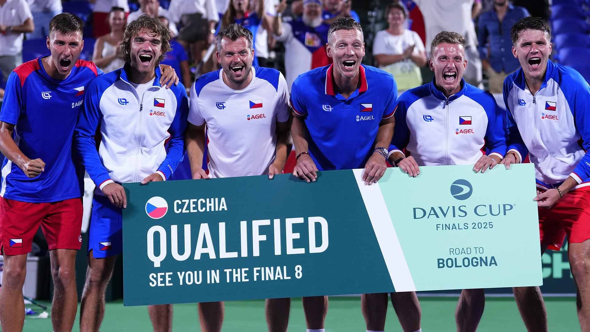 La Repubblica Ceca esulta dopo la qualificazione alle final 8 di Coppa Davis