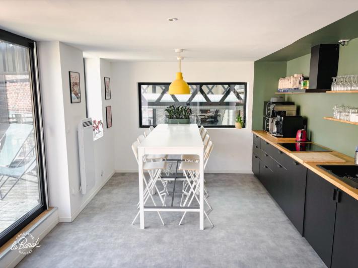 Cuisine équipée du coworking laBarak, espace repas partagé