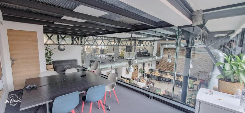 Grande salle de réunion du coworking laBarak, 10 personnes