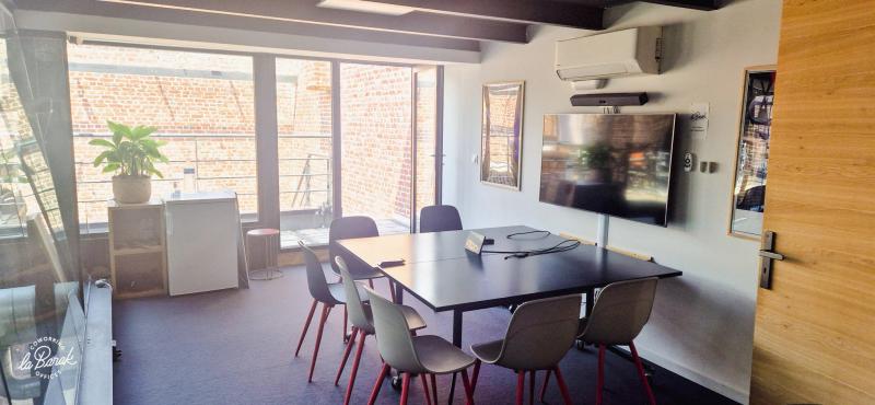 Salle de réunion laBarak configurée pour atelier ou formation