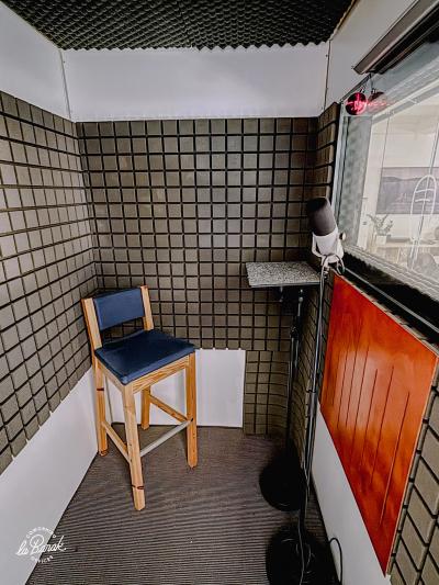 Espace de travail individuel au coworking laBarak