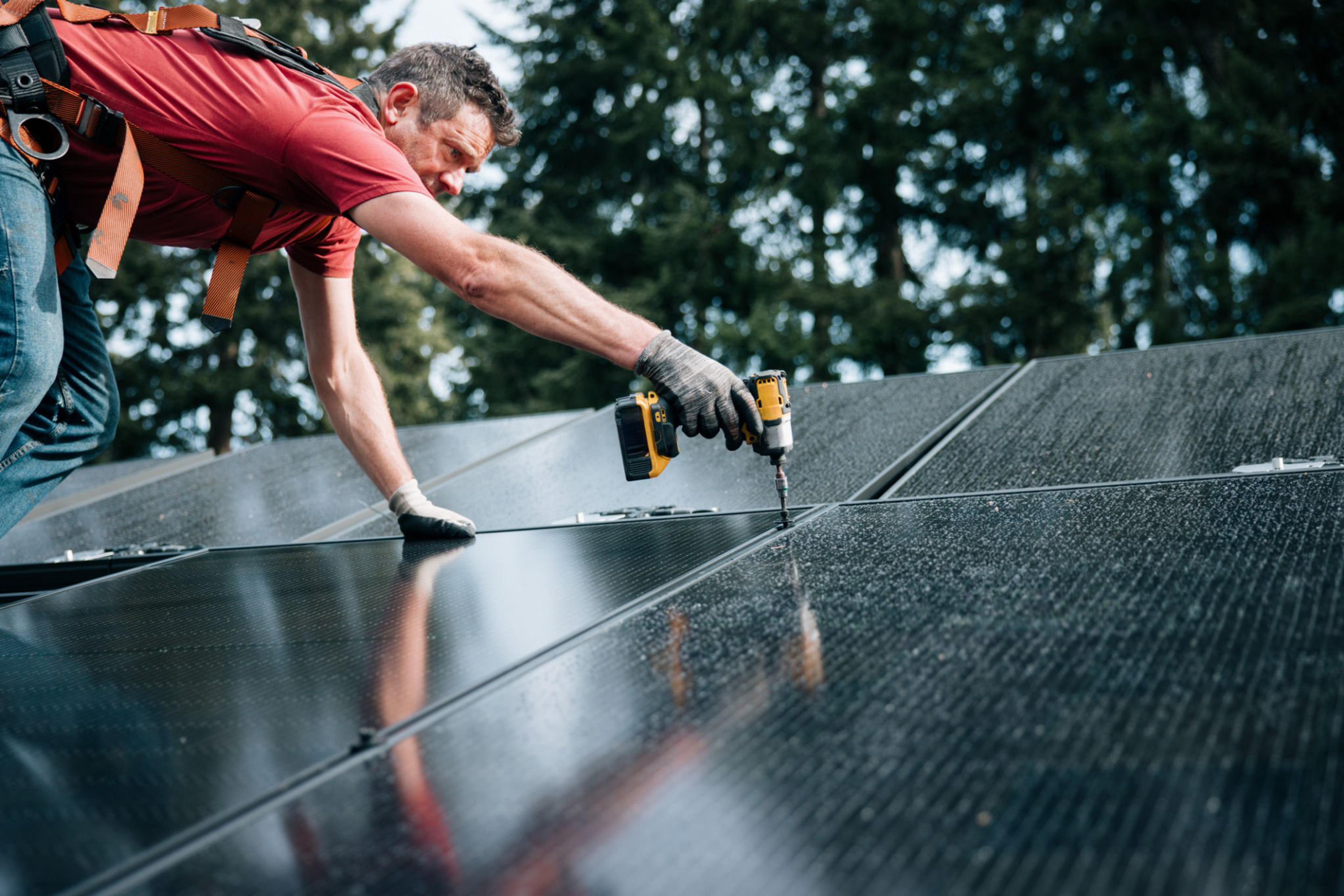 Solar panel installation on an Ontario home by Firefly Solar