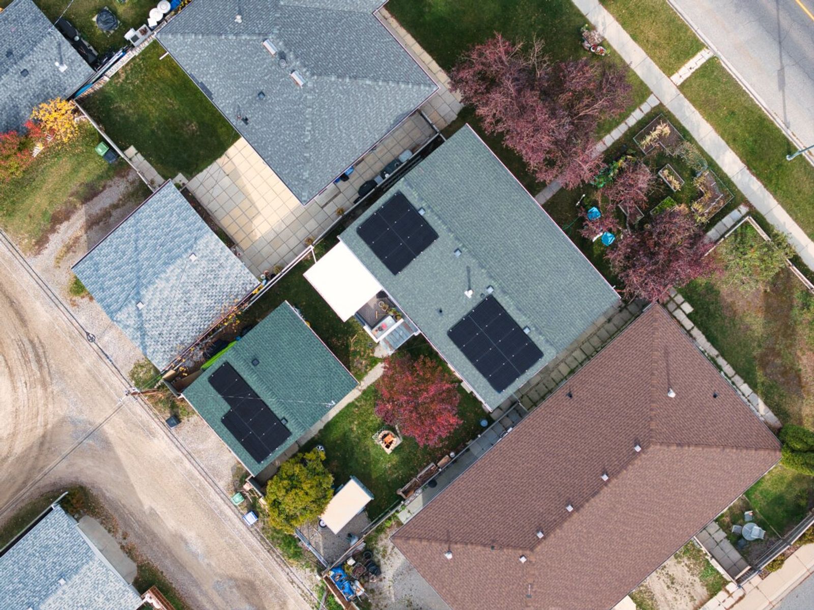 10.5 kW solar installation in Calgary, AB