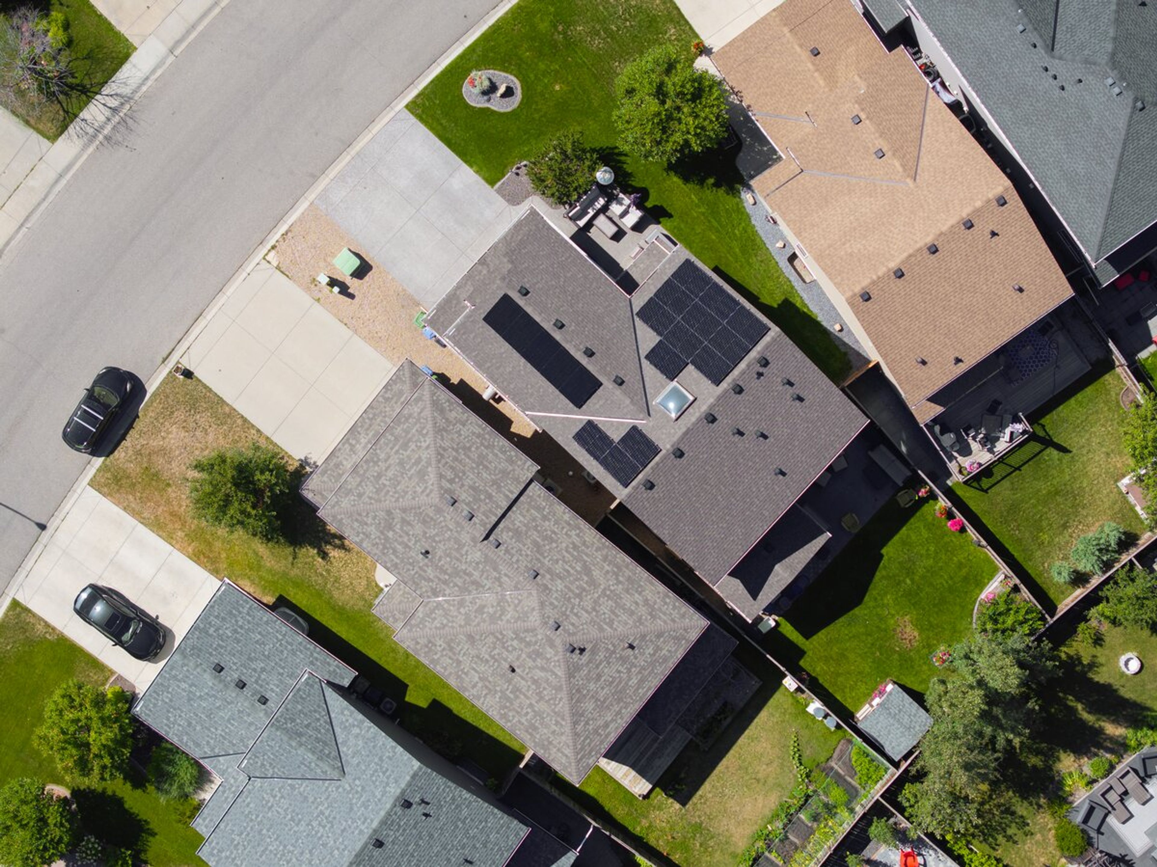 9 kW solar installation in Calgary, AB