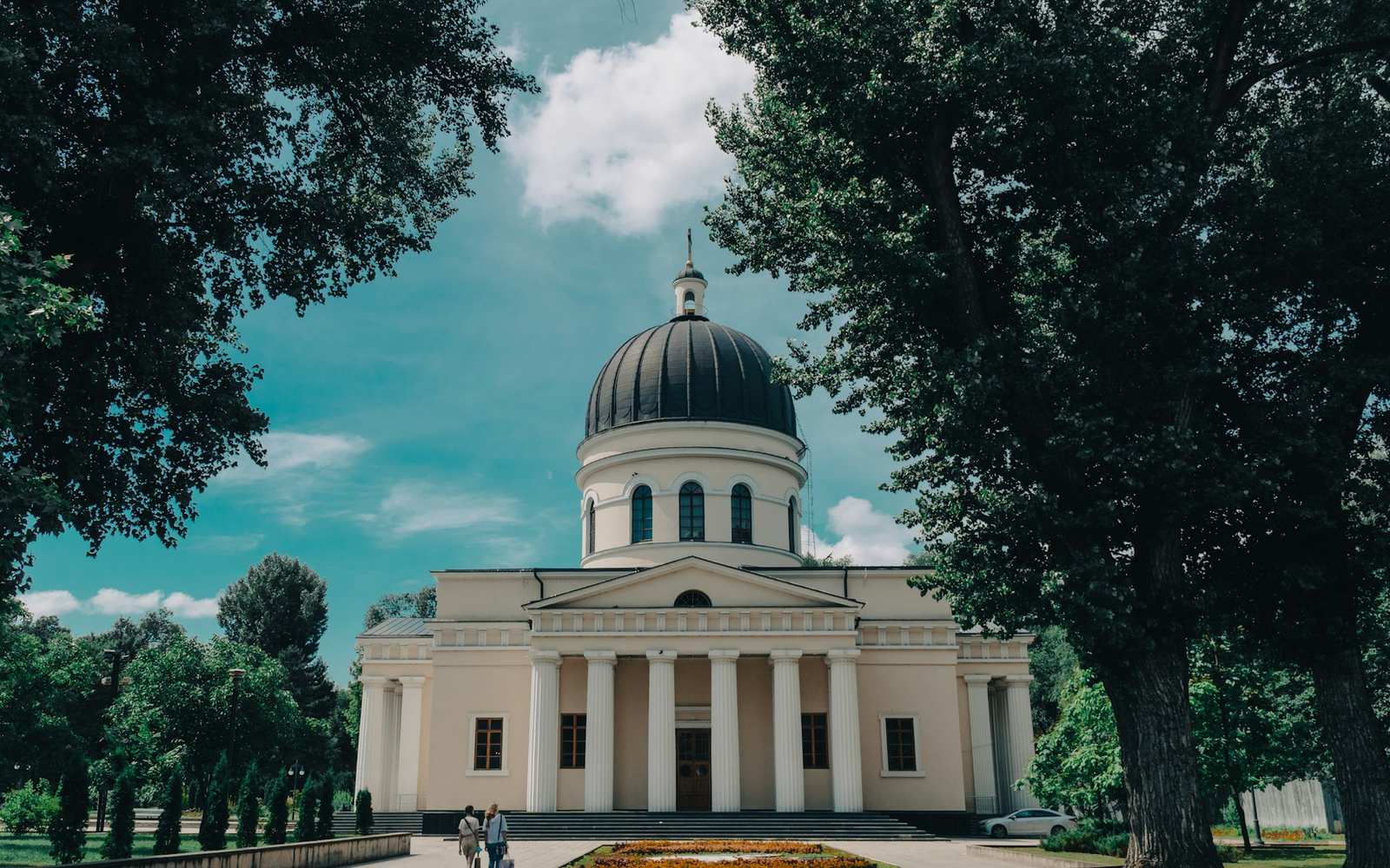 The Nativity Cathedral in Chișinău, framed by trees