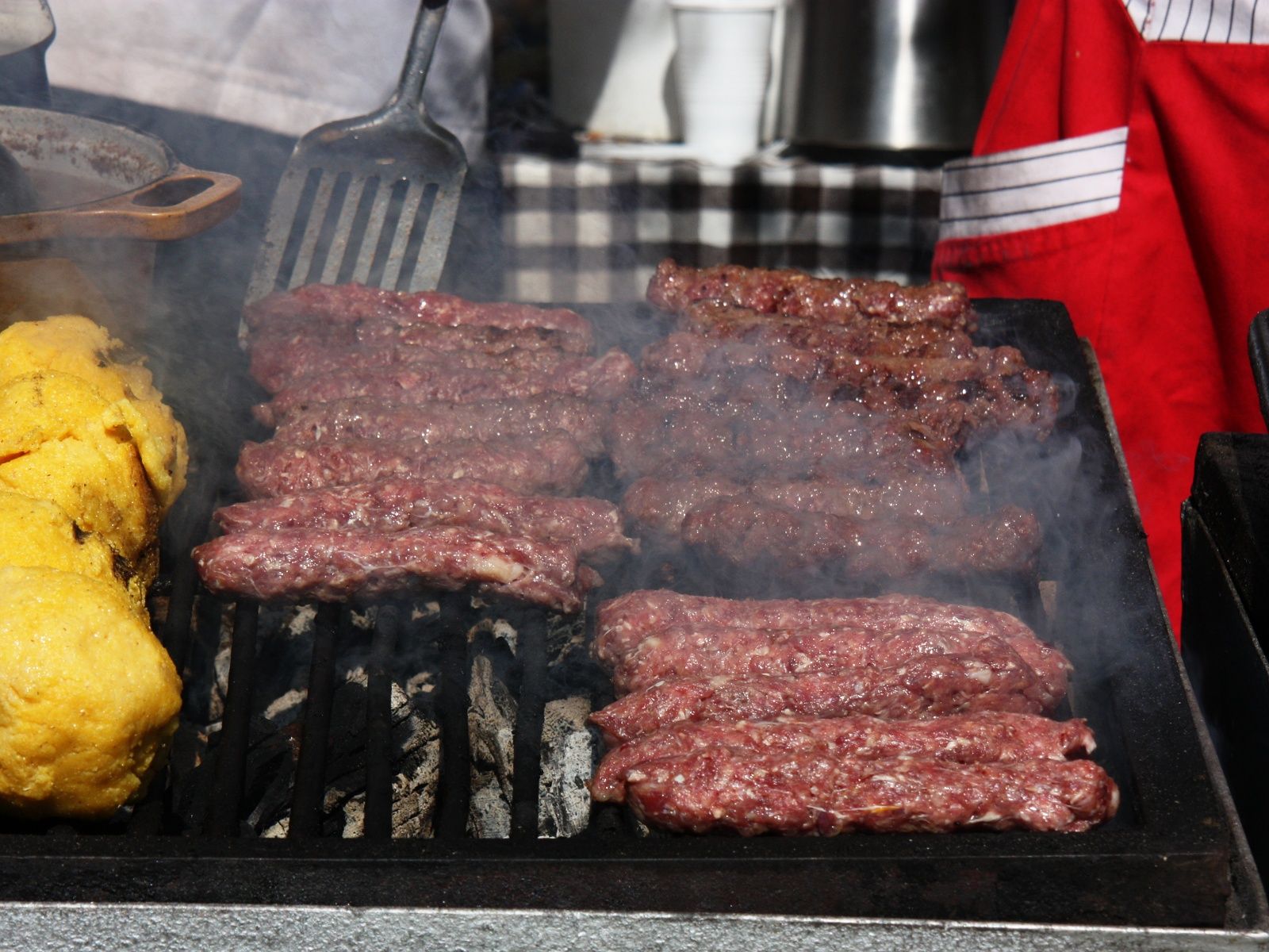 Mititei on the grill