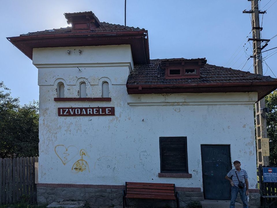 Izvoarele station in the Teleajen Valley