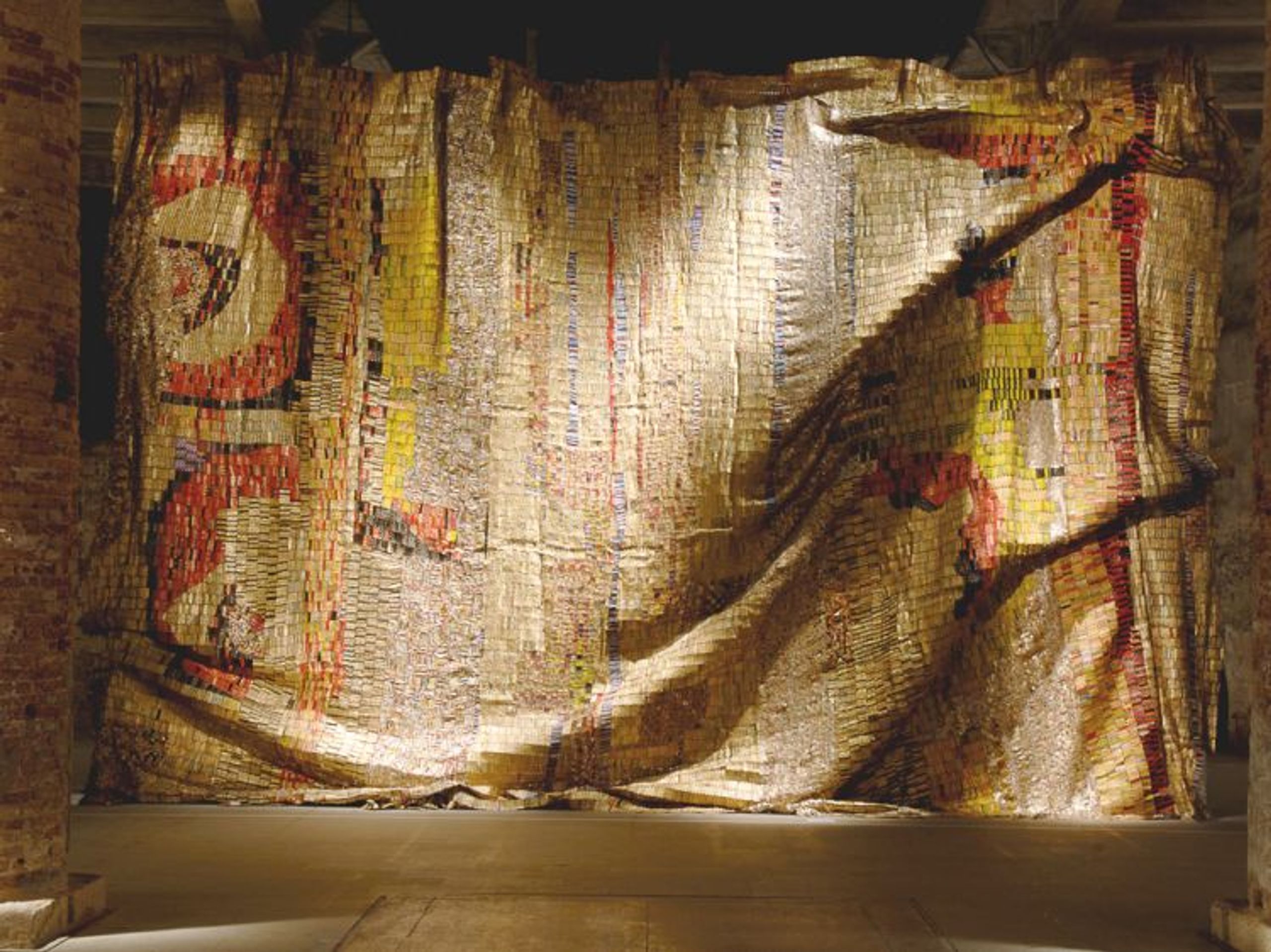 Gravity and Grace: Monumental Works by El Anatsui