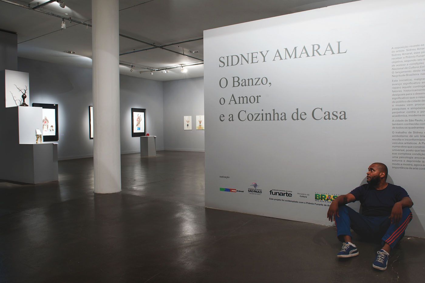Exhibition "O Banzo, O Amor e a Cozinha de Casa", Sidney Amaral, Museu Afro Brasil, 2015. Photo: João Liberato.