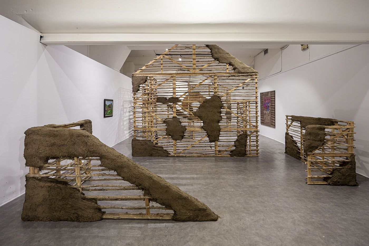 Installation view, Cisco Merel, La Puerta del Sol, Museo de arte contemporáneo de Panamá, 2024. Photo: Alfredo Martiz