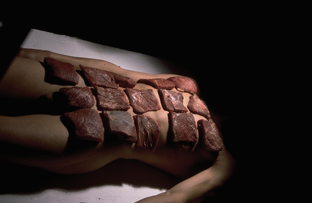 Nada que Cesa: Arias en el MAMBO