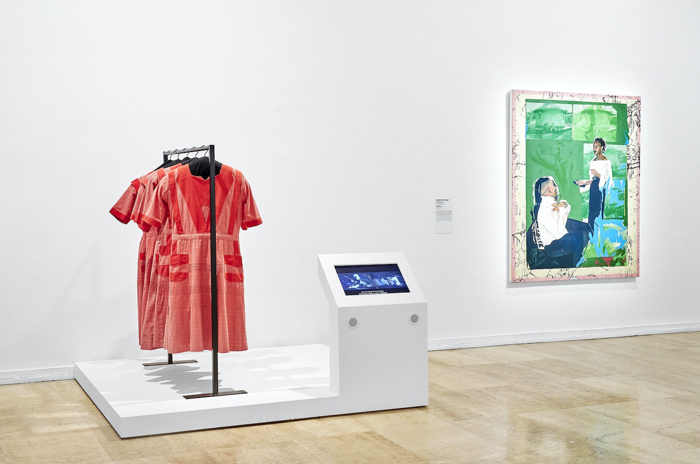 Senzeni Marasela (left); Kudzanai-Violet Hwami (right). “The Power Of My Hands”, Musée d’Art Moderne de la ville de Paris, 2021. Photo: Pierre Antoine