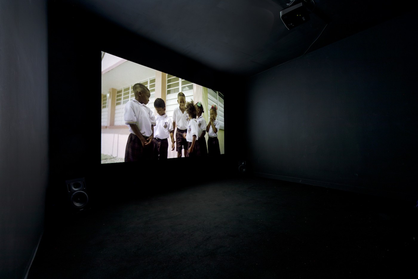 Kevin Osepa, Con los santos no se juega, TENT, Rotterdam, 2018. Courtesy the artist.