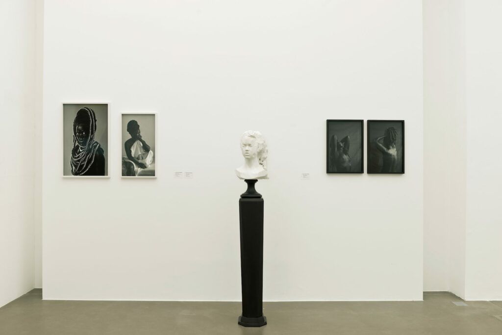 "Exchange", Installation View, courtesy of Galerie Hans Mayer 