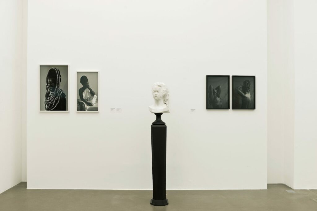 "Exchange", Installation View, courtesy of Galerie Hans Mayer