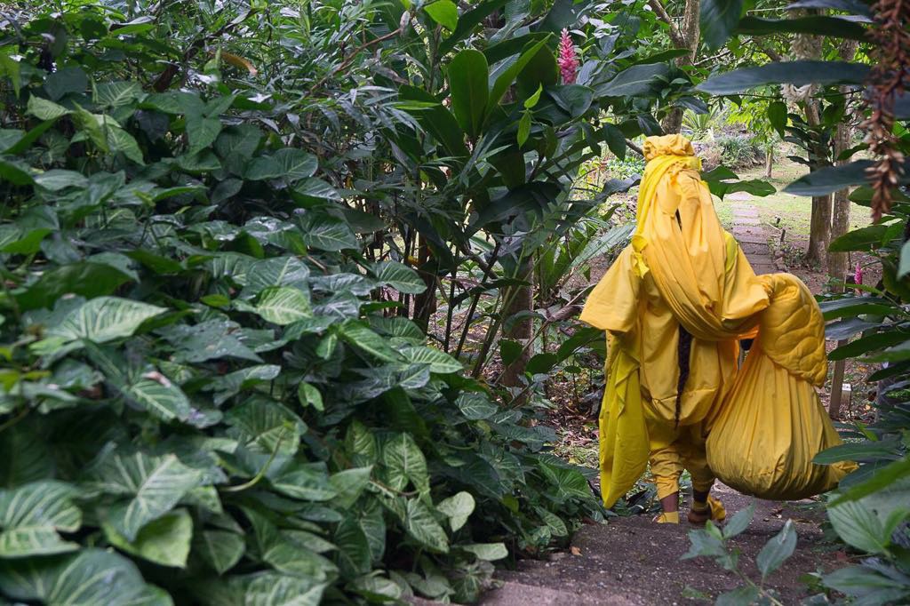 A k u z u r u, Scrolls Between S P A C E S. 2018. Performance event at the Green Market Santa Cruz - Trinidad & Tobago. Photo: Arnaldo James.