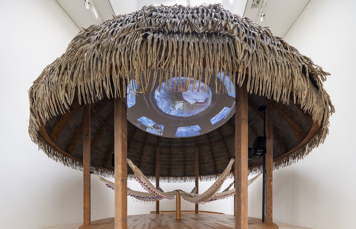 Tabita Rezaire: Des/astres