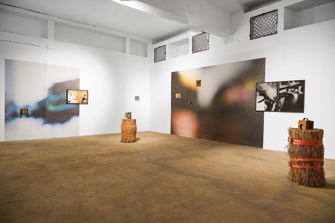 Younes Baba-Ali. Installation view of „Export-Import” featuring works by Younes Baba-Ali, Mbaye Diop, and Hamedine Kane. Photo: Morel Donou. Courtesy of Selebe Yoon.