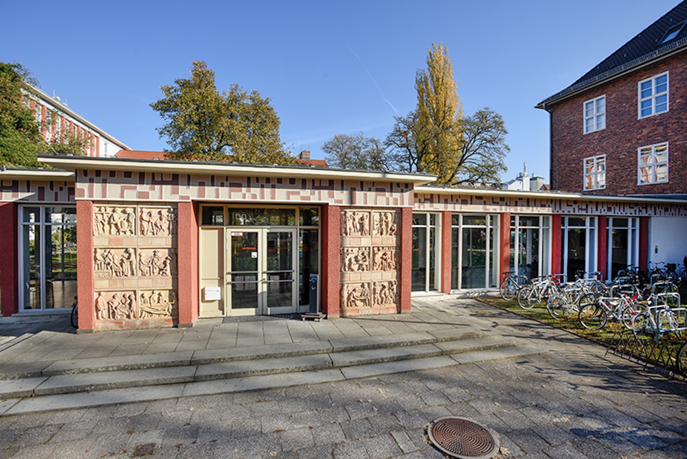 Professorship for Cultural Studies/Social History of Art