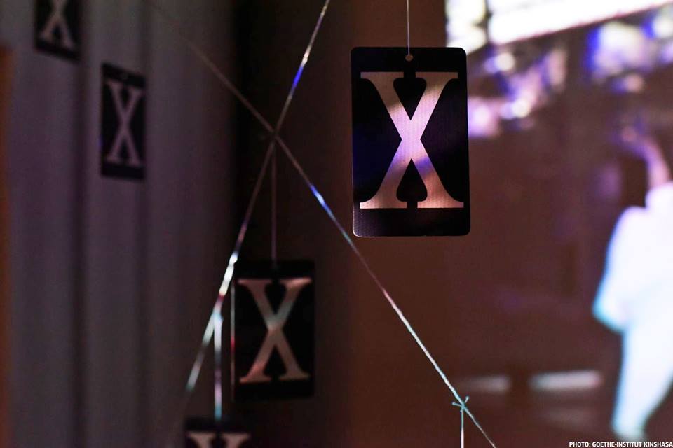 INTERCOUTURE: OBJETS DU POUVOIR - Contemporary And