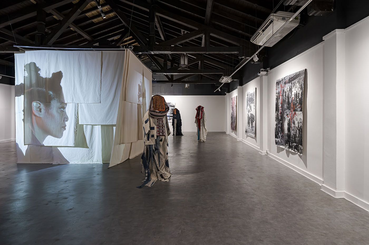 Installation view of Electric Dub Station: The Return of Tomorrow. Courtesy of the Museum of Contemporary Art of Panama (MAC). Alfredo J. Martiz / @ajmartizj.