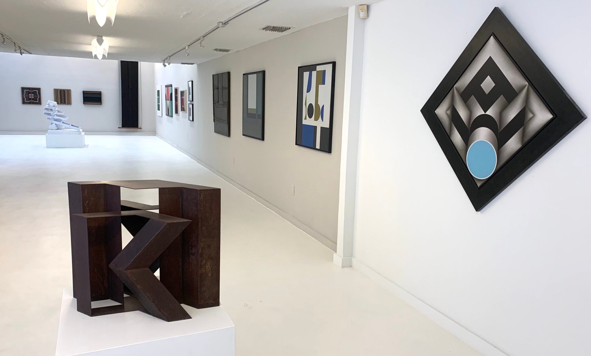 Siete Artistas Colombianos de la abstracción y la geometría