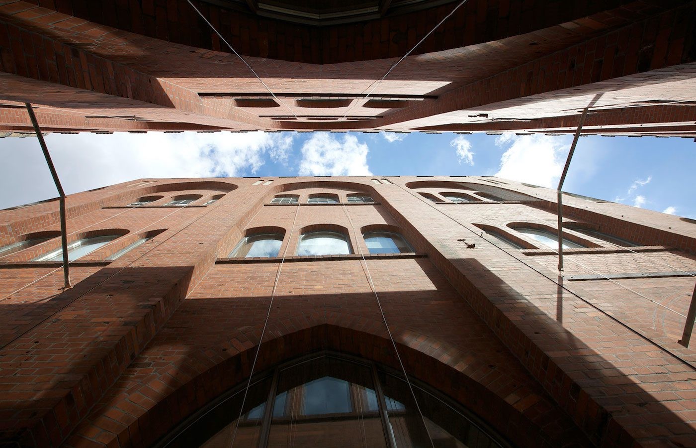 Social Media & Communication Assistant