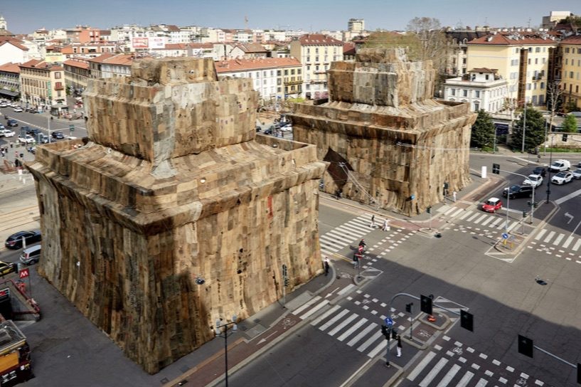 Ibrahim Mahama: Vanishing Points 2014 – 2020