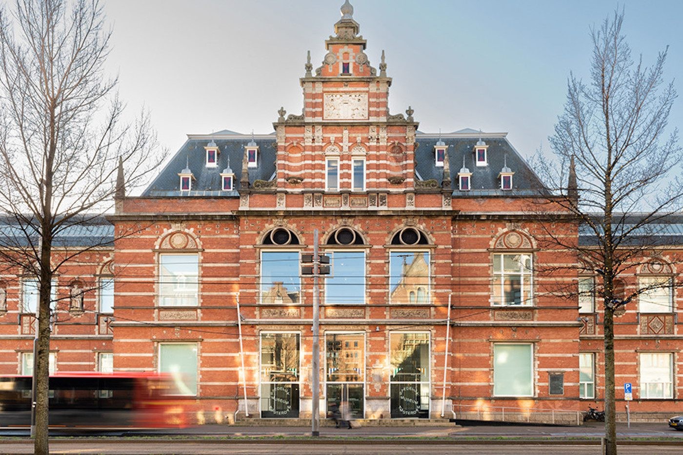 Curator Buro Stedelijk