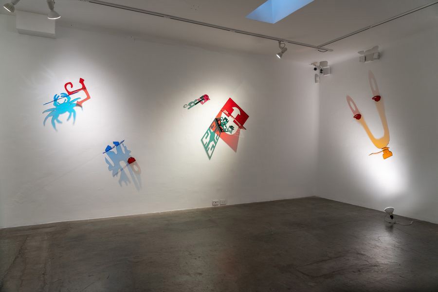 Luminancias (Luminances, 2022), exhibition view at the N24 Gallery, Quito.