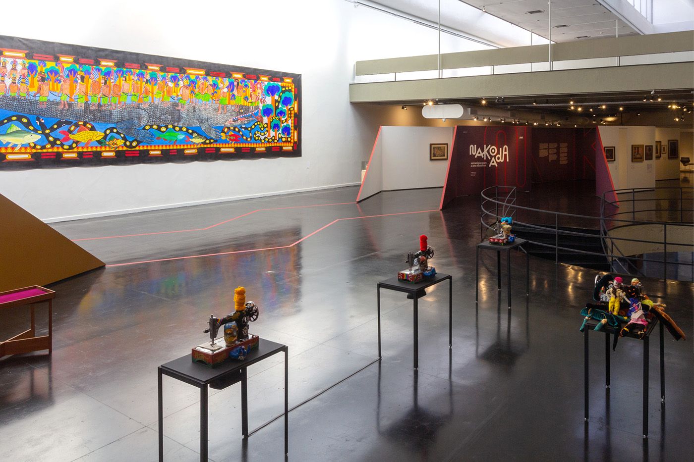 View of exhibition with works by MAHKU and Novíssimo Edgar (On Invisible Bonds, 2022, installation, commission). Photo: Fábio Souza/MAM Rio