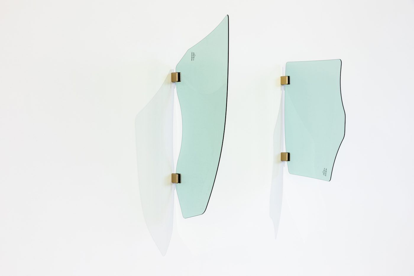 "Right open", "Left Open" (Brown Goods), 2020. Installation detail, Kunstverein in Hamburg.