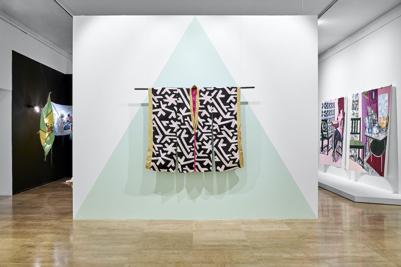 Grace Ndiritu. “The Power Of My Hands”, Musée d’Art Moderne de la ville de Paris, 2021. Photo: Pierre Antoine