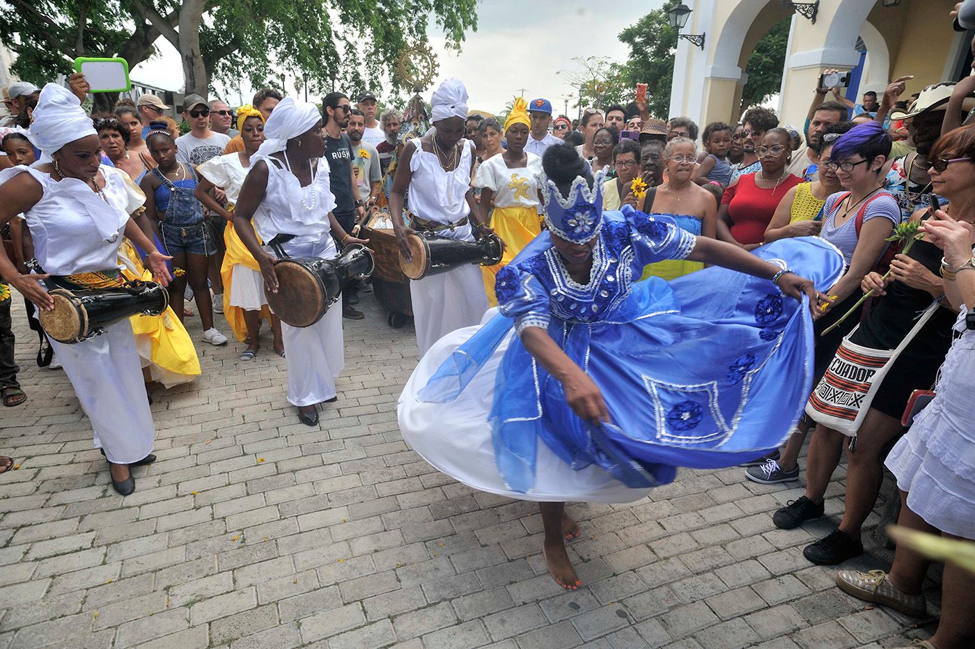 Adrián Gómez Sancho, Virgen que llegas por aguas, 2019. Courtesy Amor Díaz Campos.
