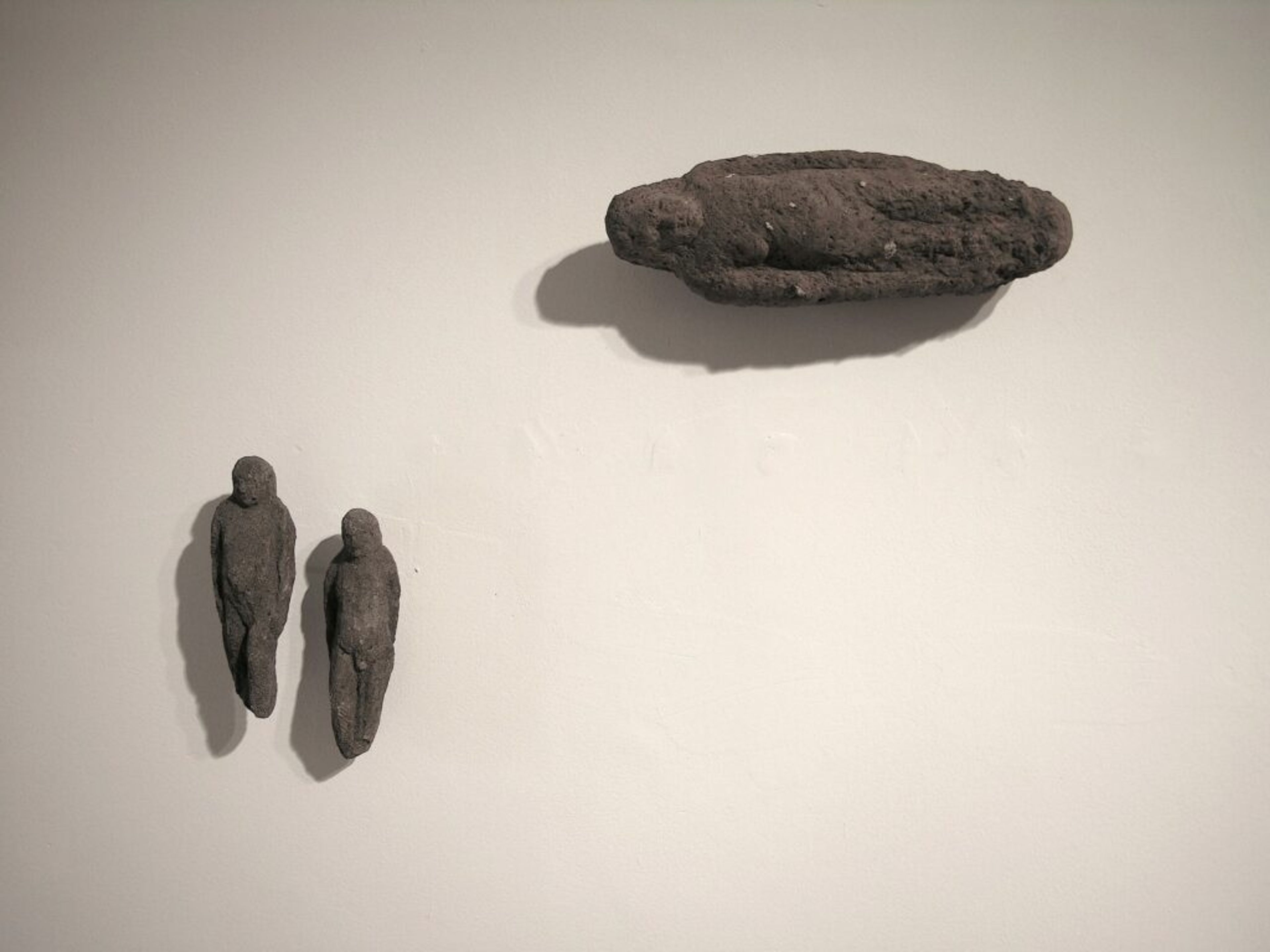 Traces, Finding