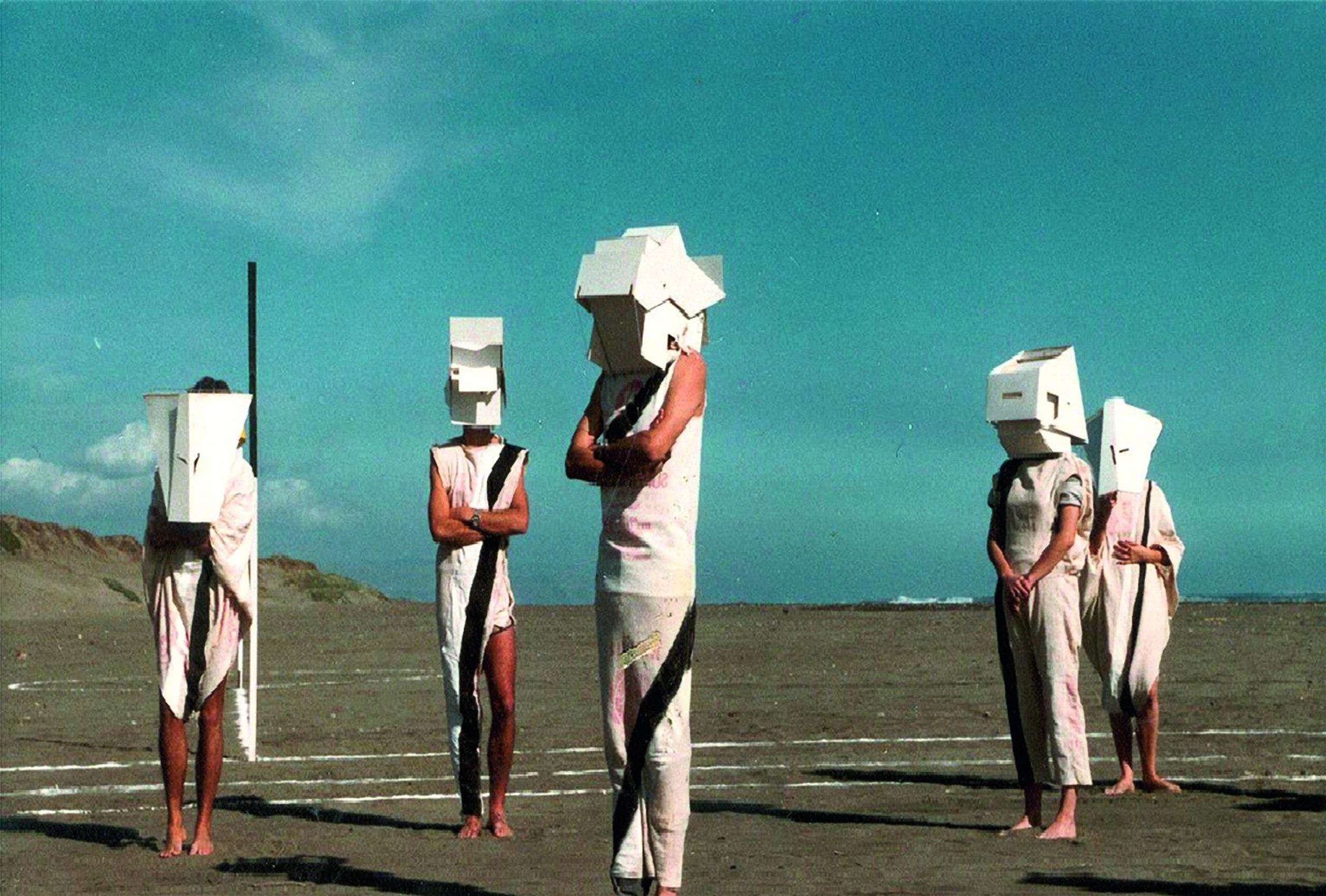 A Tale of Two Worlds – Experimental Latin American Art in Dialogue with the MMK Collection, 1944–1989