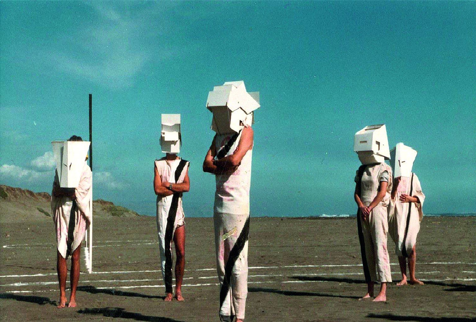 A Tale of Two Worlds – Experimental Latin American Art in Dialogue with the MMK Collection, 1944–1989