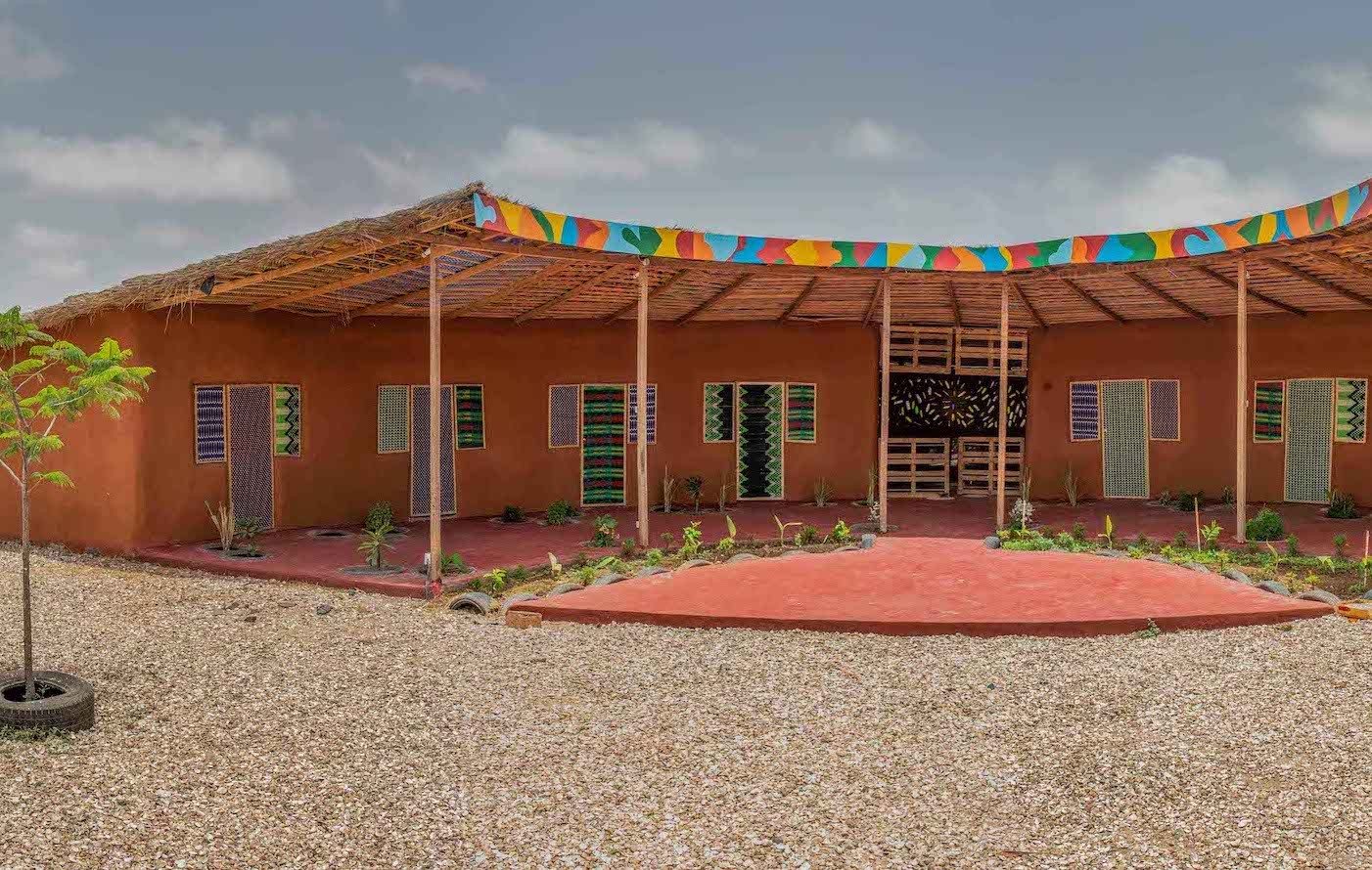 Production Residency & Collective Exhibition