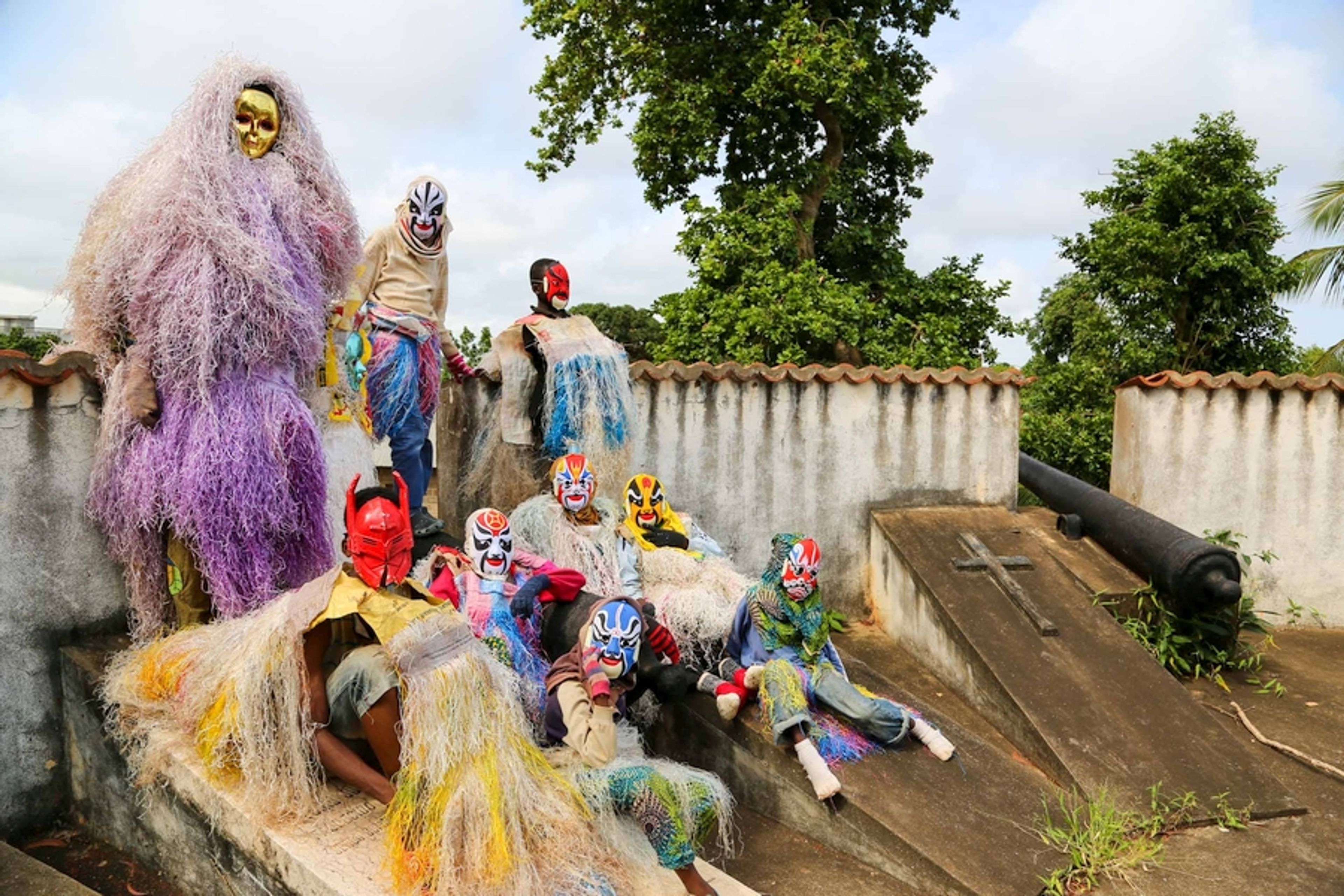 Perdidos en medio juntos: 22° Bienal de Arte Paiz