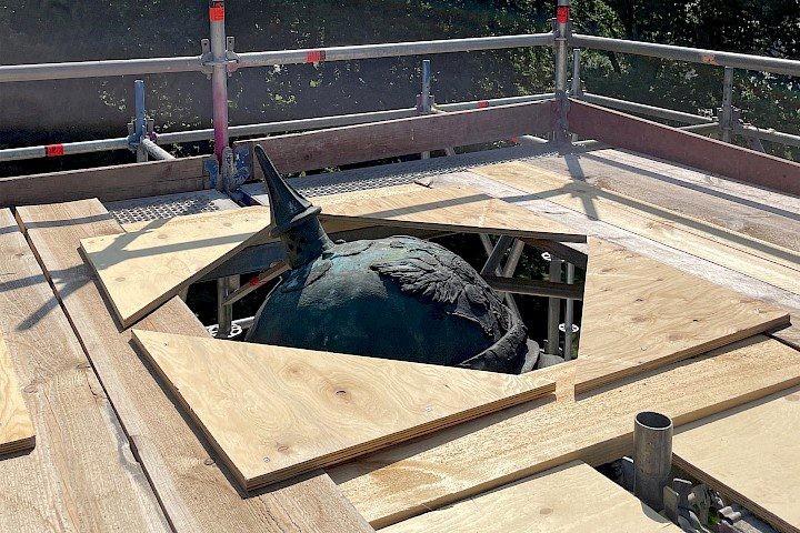 Monumental Shadows. Rethinking Heritage