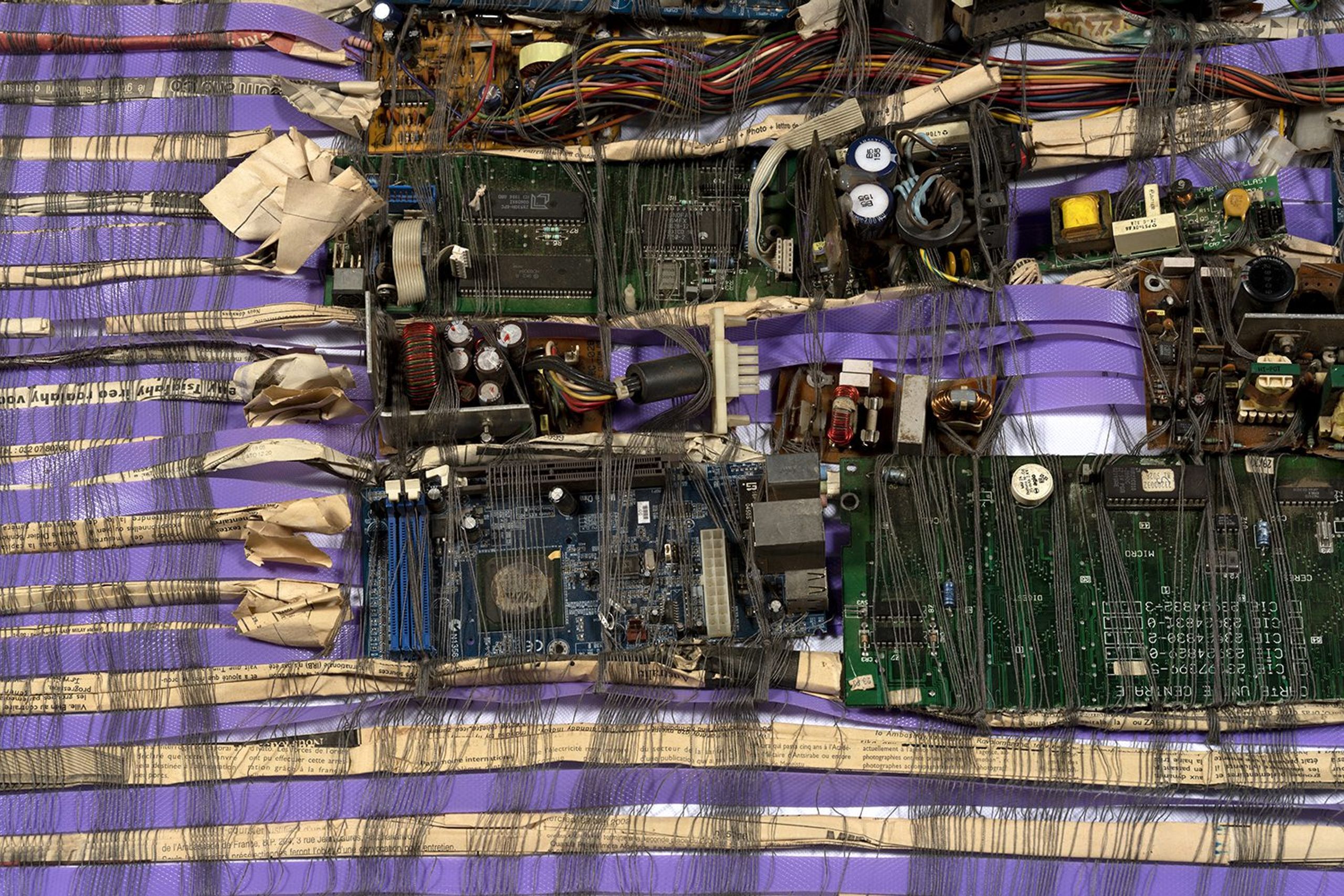 Madame Zo, Bientôt je vous tisse tous [Soon I’ll weave you all], Detail from Installation View at Fondation H. Courtesy of Fondation H.